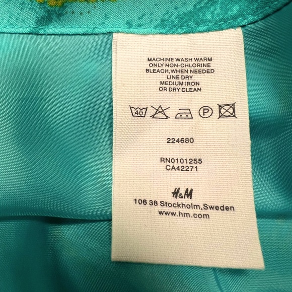 EUC European H & M skirt - Picture 7 of 7